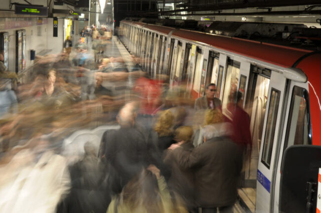 La Sindicatura de Barcelona reclama a TMB un pla d'acció contra el soroll al transport públic