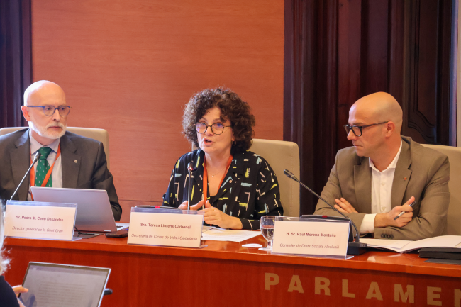 Catalunya llança un pla per a un envelliment amb més autonomia, millors cures i drets garantits