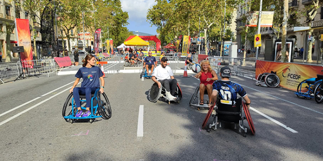 Ell Passeig de Gràcia de Barcelona viu amb intensitat l’esport adaptat amb la XIII Jornada Inclusiva
