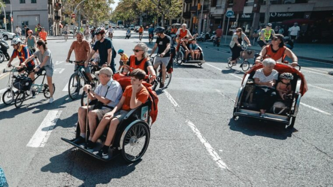 L'Esquerra de l'Eixample a Barcelona impulsa una Festa Major inclusiva adaptada a la diversitat funcional