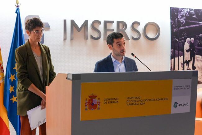 La llista d'espera de la dependència cau un 22,7% en un any i marca un mínim històric de 134.734 persones
