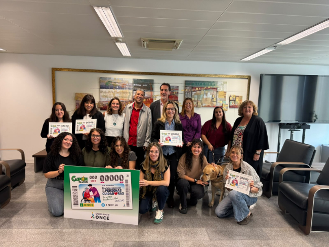 L'ONCE homenatja les persones cuidadores de 228 residències catalanes amb un cupó especial